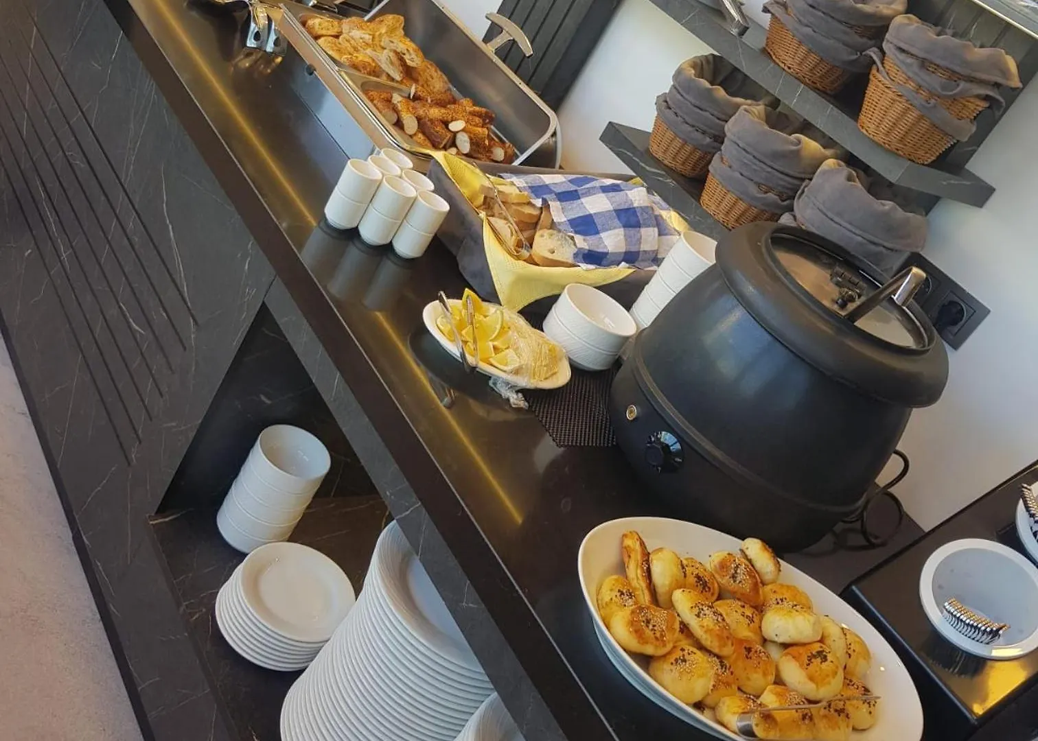 Alion Hotel İzmir 3*,